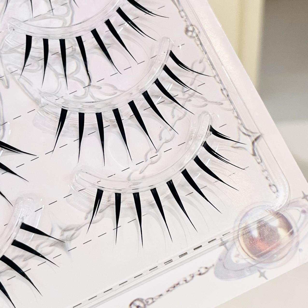 두두티안 웨트룩 스파이키 풀 스트립 만화풍 속눈썹 날카 - Anime Cosplay Lashes 리뷰 및 가격